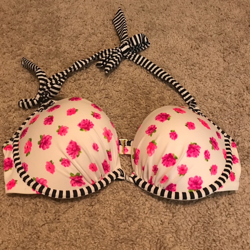 Victoria’s Secret 36C Bikini Top